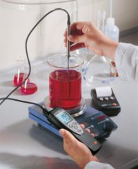 Термометр Testo 720 одноканальный для высокоточных лабораторных и промышленных измерений